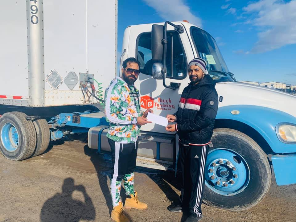 Truck Driving School in Bakersfield, Truck Driving License in Bakersfield, Best Trucking school in Bakersfield, best driving school in Bakersfield, best truck training school in Bakersfield, truck training in Bakersfield, best cdl training in Bakersfield